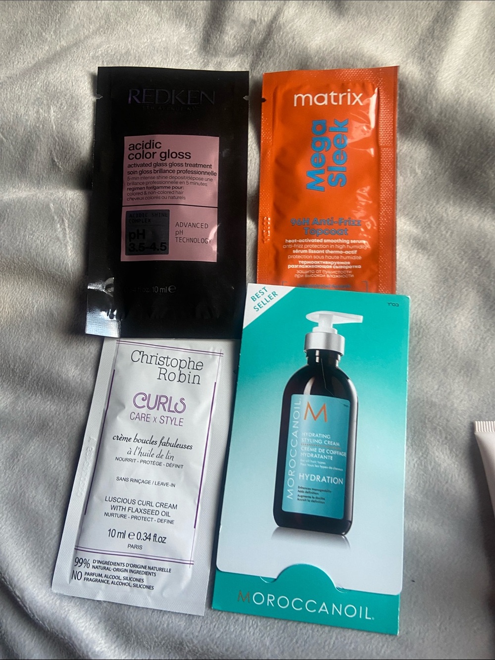 Large Haircare Sample Lot; Kristin Ess Ouai Color Wow Seen & More - Picture 8 of 9